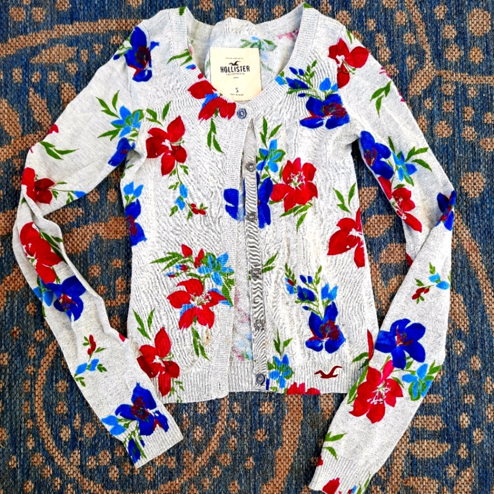 Floral Button up / Long Sleeve Hollister Sweater